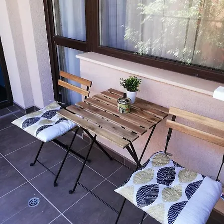Apartment Sunshine Warna